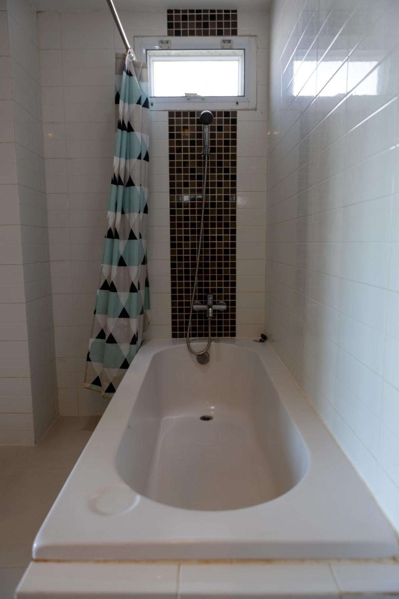 Go Inn Thonglor Бангкок Экстерьер фото