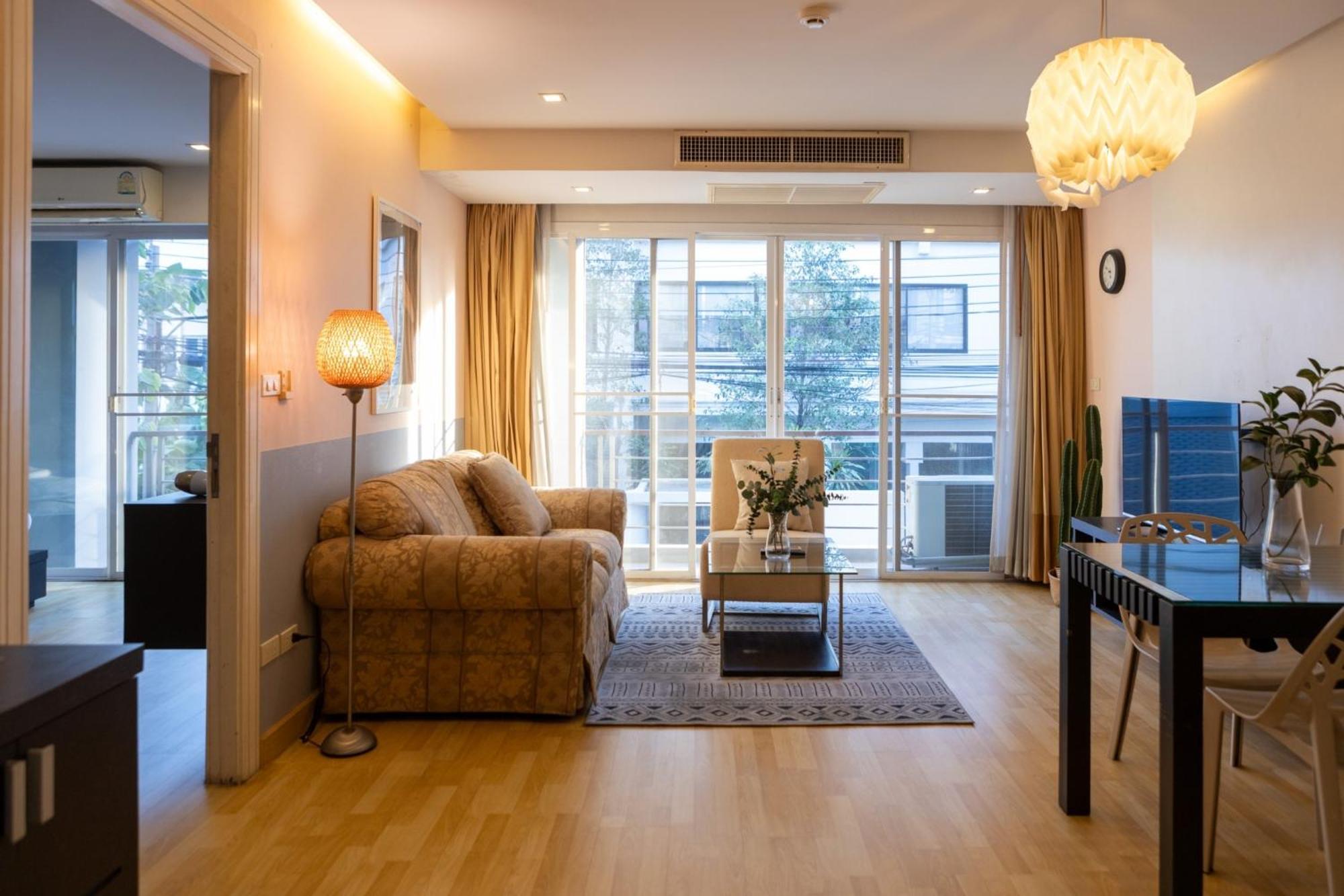 Go Inn Thonglor Бангкок Экстерьер фото