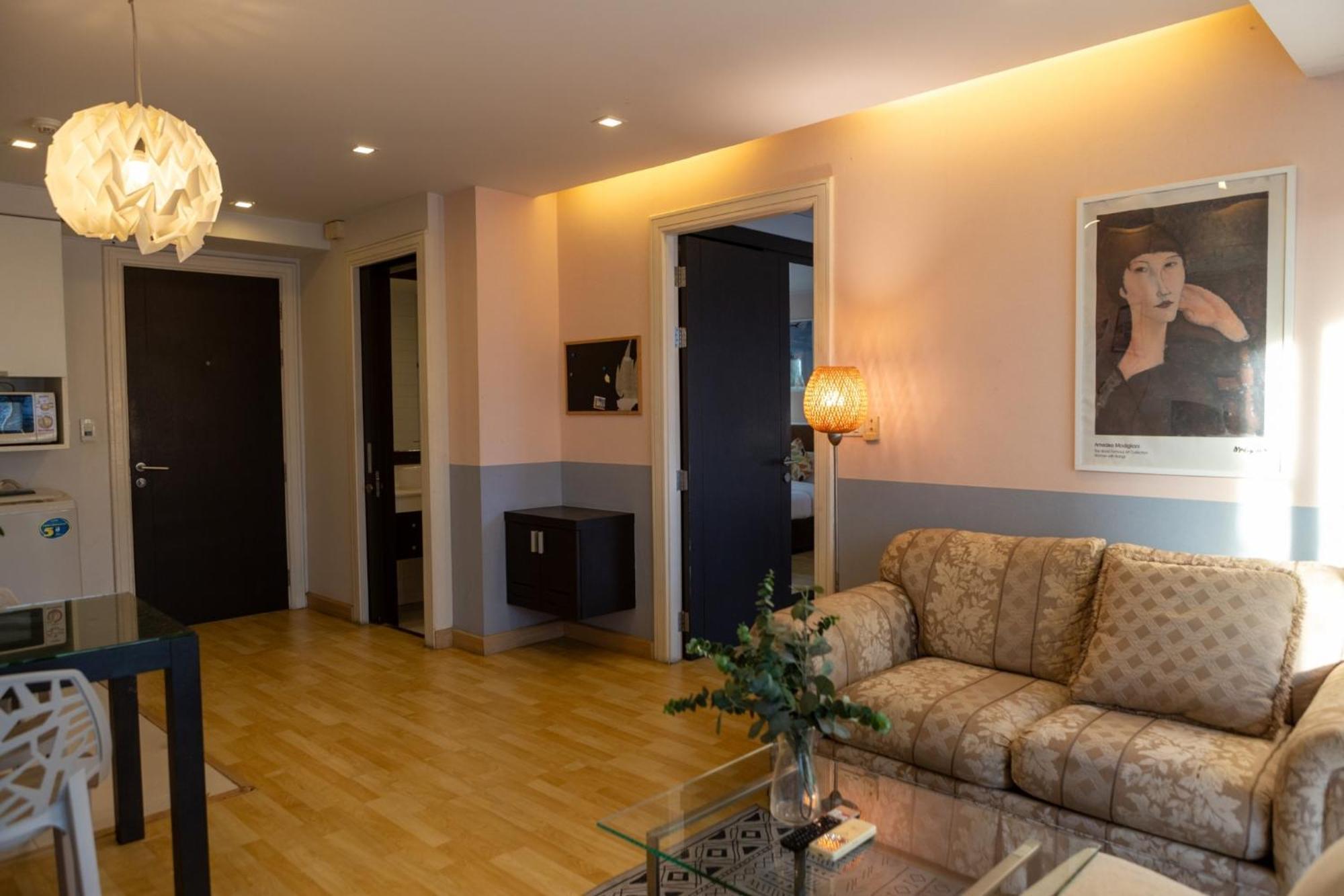 Go Inn Thonglor Бангкок Экстерьер фото