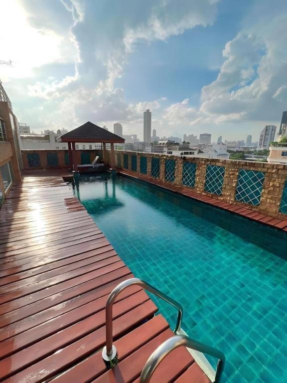 Go Inn Thonglor Бангкок Экстерьер фото